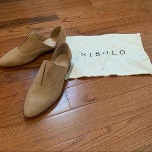 NISOLO Emma Oxford Slip On in tan suede